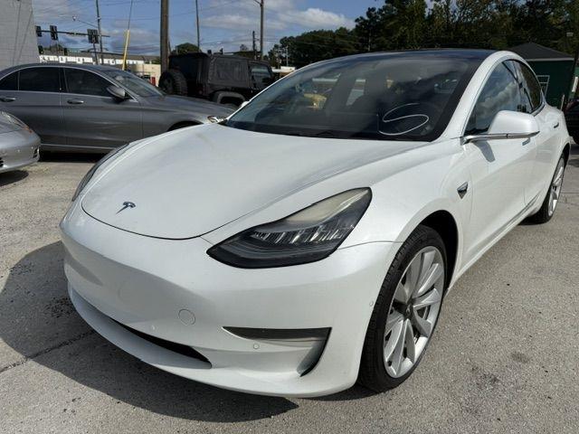 Tesla Model 3 photo 9