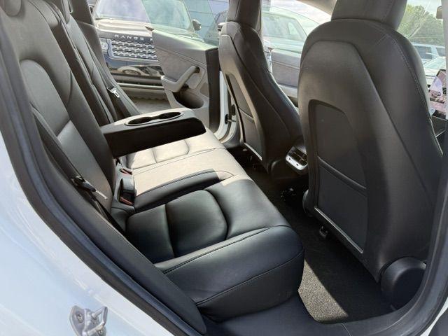 Tesla Model 3 photo 15