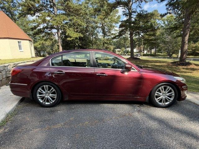 Hyundai Genesis 3.8L 2013