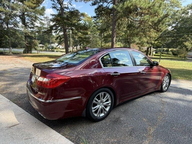 Hyundai Genesis 3.8L 2013