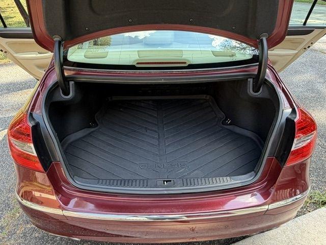 Hyundai Genesis 3.8L 2013
