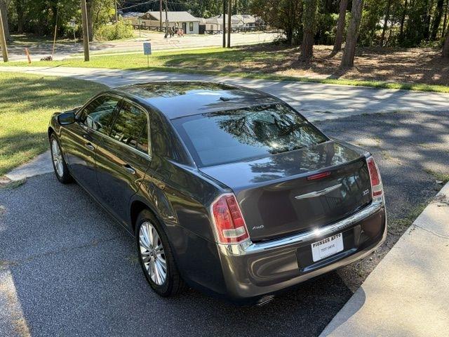 Chrysler 300 photo 5
