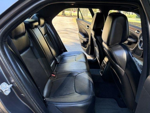 Chrysler 300 photo 14