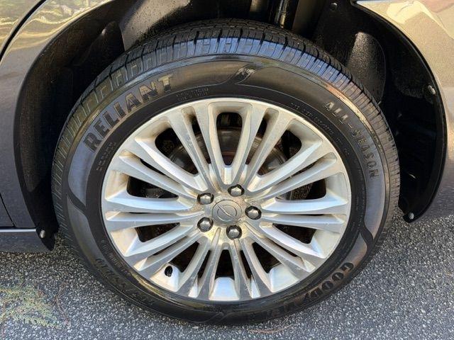 Chrysler 300 photo 23