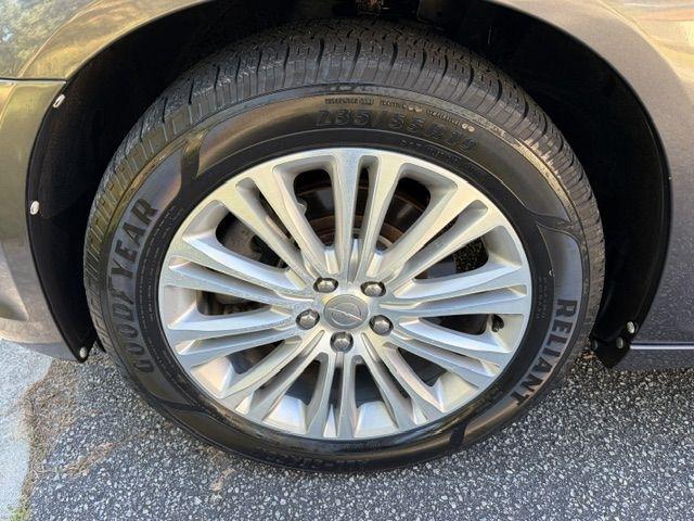 Chrysler 300 photo 24