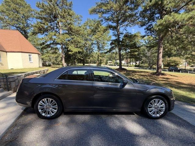 Chrysler 300 photo 35