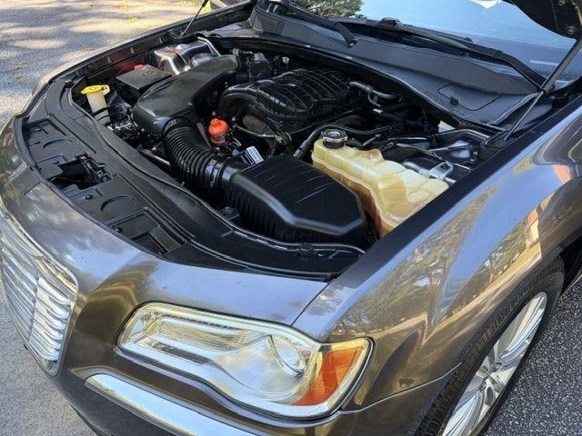Chrysler 300 photo 37
