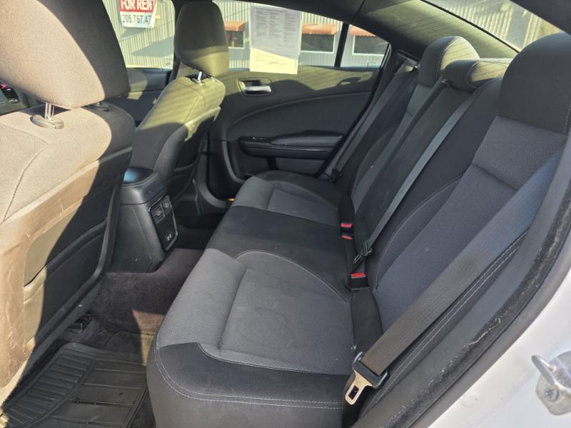 Dodge Charger SE 2017