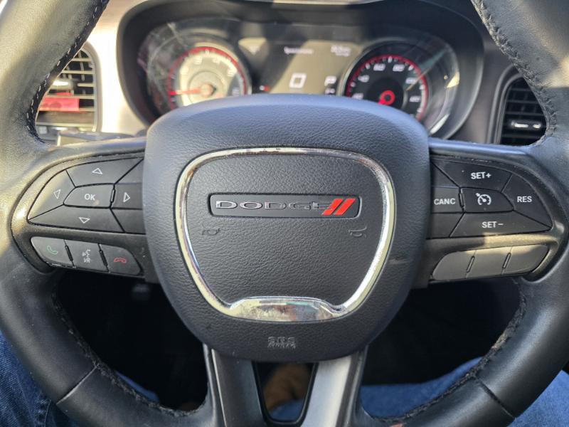 Dodge Charger SE 2017