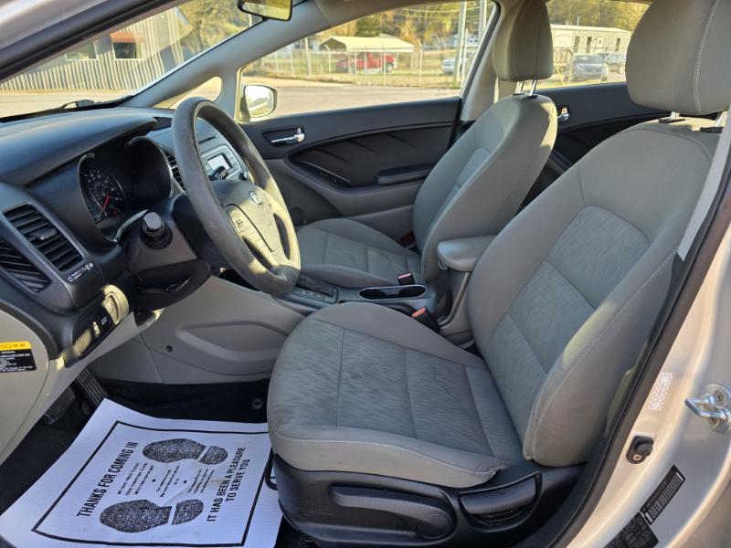 Kia Forte LX w/Popular Package 2016