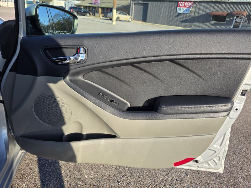 Kia Forte LX w/Popular Package 2016