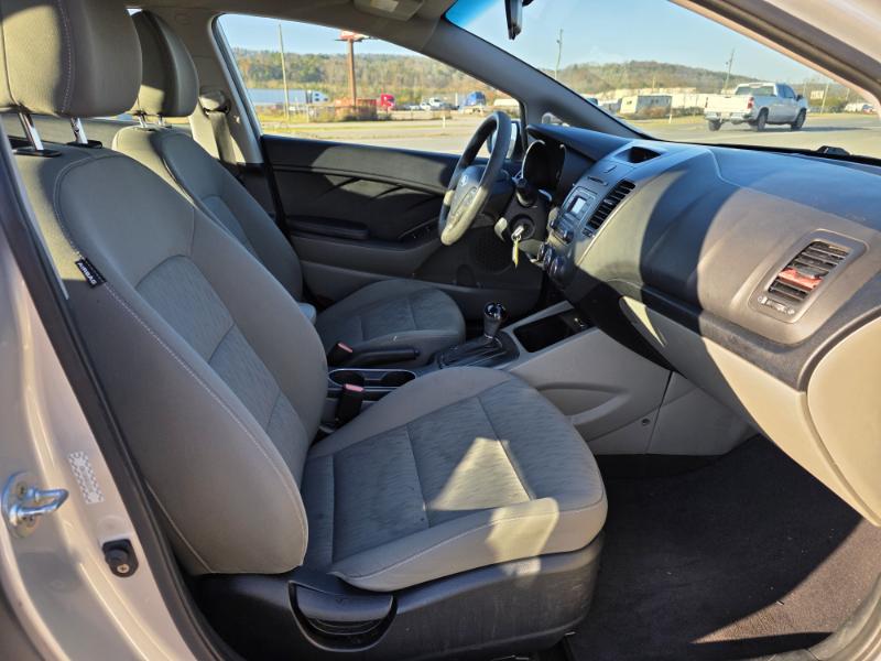 Kia Forte LX w/Popular Package 2016