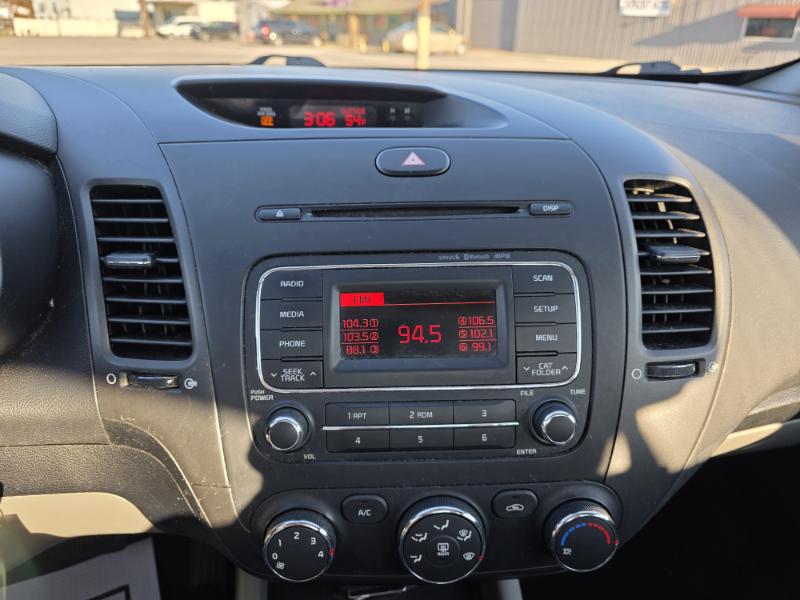 Kia Forte LX w/Popular Package 2016