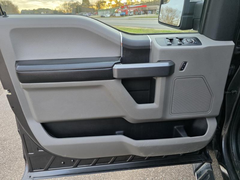 Ford F-150 XLT SuperCrew 6.5-ft. Bed 2WD 2017