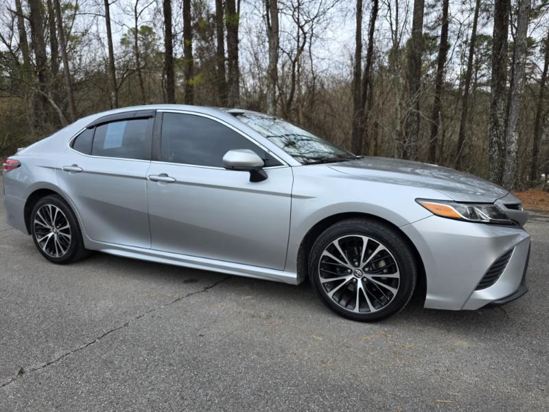 Toyota Camry SE 2018