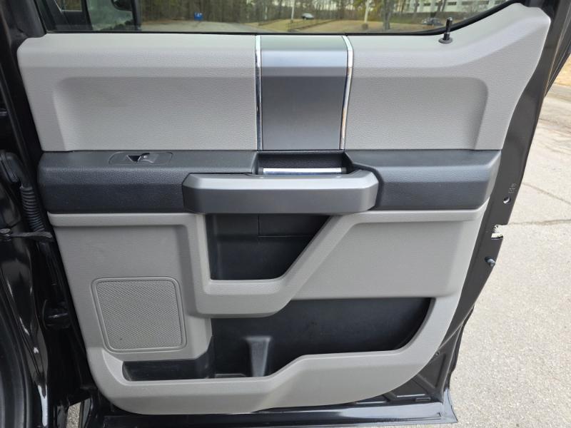 Ford F-150 XLT SuperCrew 2WD 2015