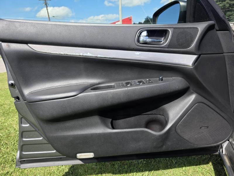 Infiniti Q40 AWD 2015