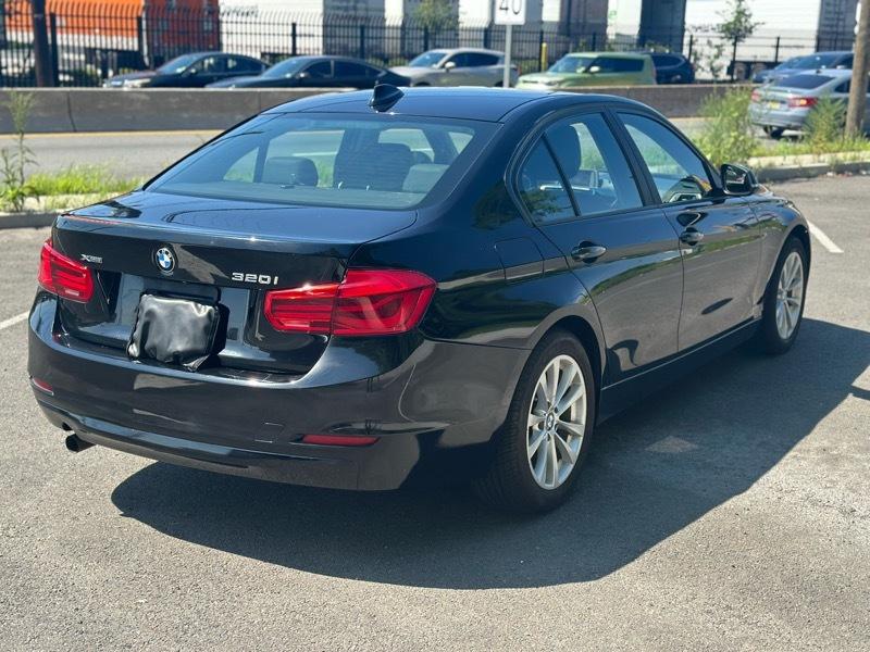 BMW 3-Series 320i xDrive Sedan 2018