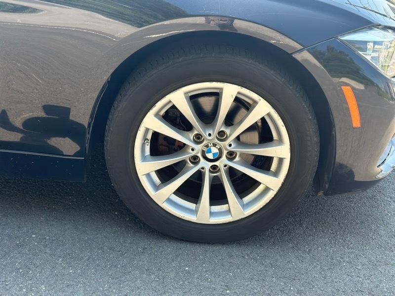 BMW 3-Series 320i xDrive Sedan 2018