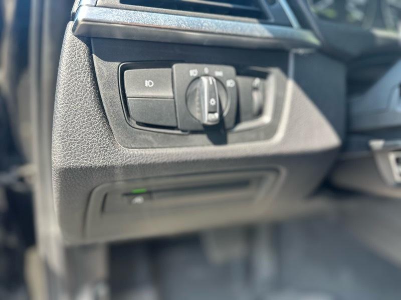BMW 3-Series 320i xDrive Sedan 2018