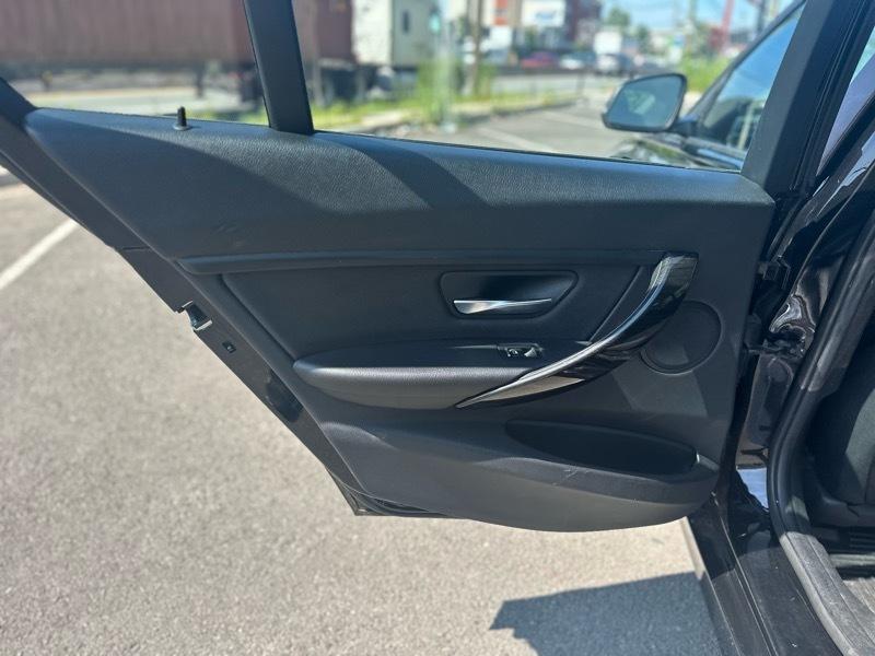 BMW 3-Series 320i xDrive Sedan 2018