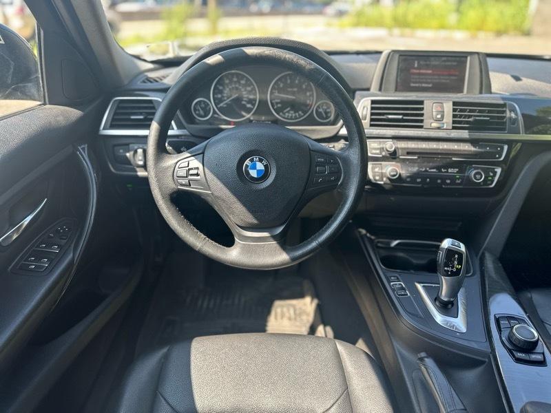 BMW 3-Series 320i xDrive Sedan 2018