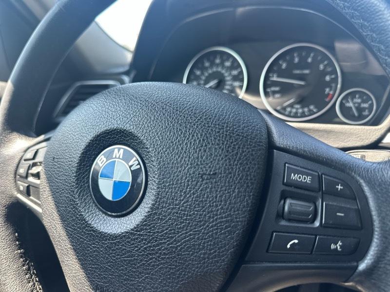 BMW 3-Series 320i xDrive Sedan 2018