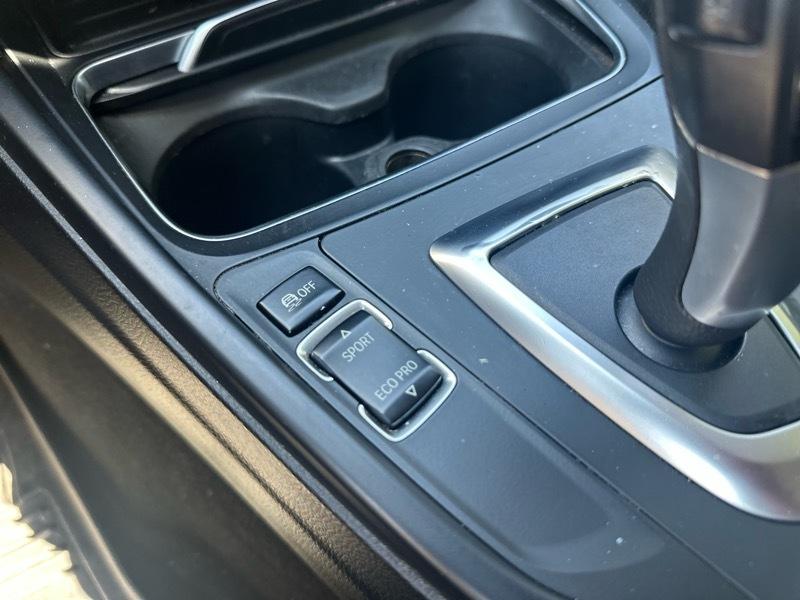 BMW 3-Series 320i xDrive Sedan 2018
