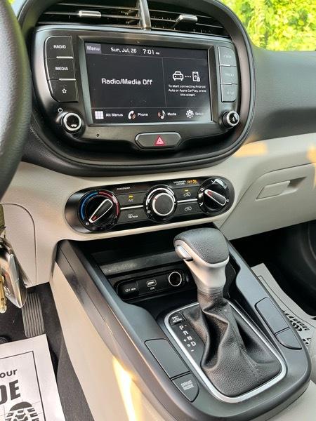 Kia Soul LX CVT 2024