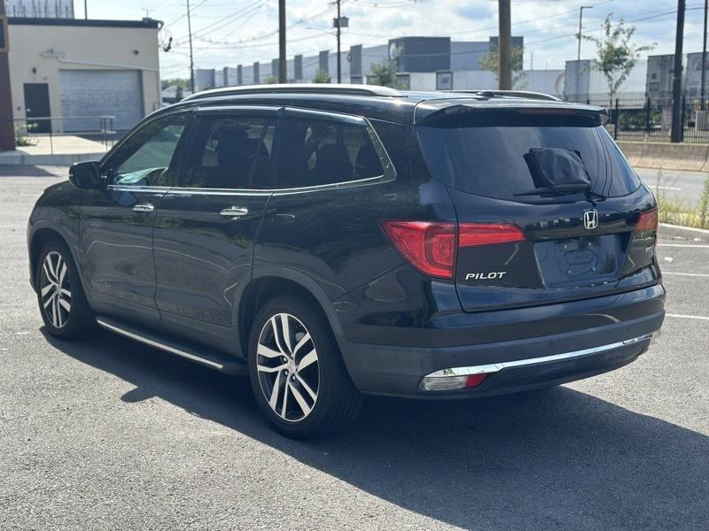 Honda Pilot Touring 2WD 2017
