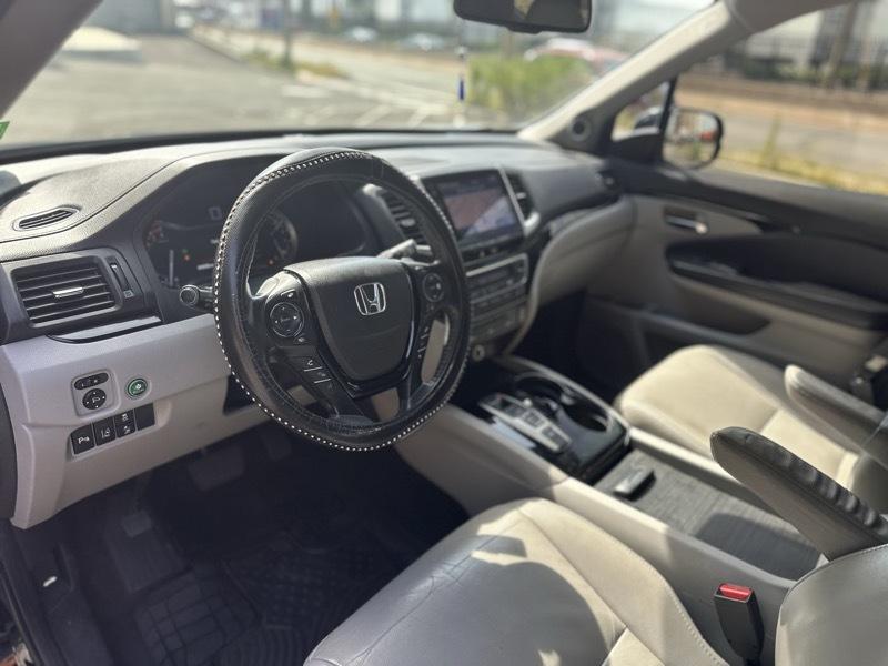 Honda Pilot Touring 2WD 2017