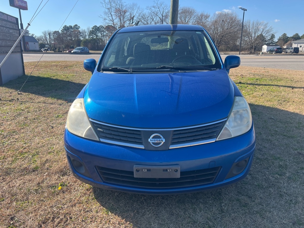 Nissan Versa 1.8 S 2008