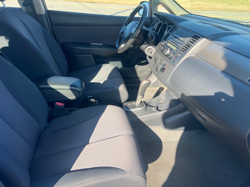 Nissan Versa 1.8 S 2008