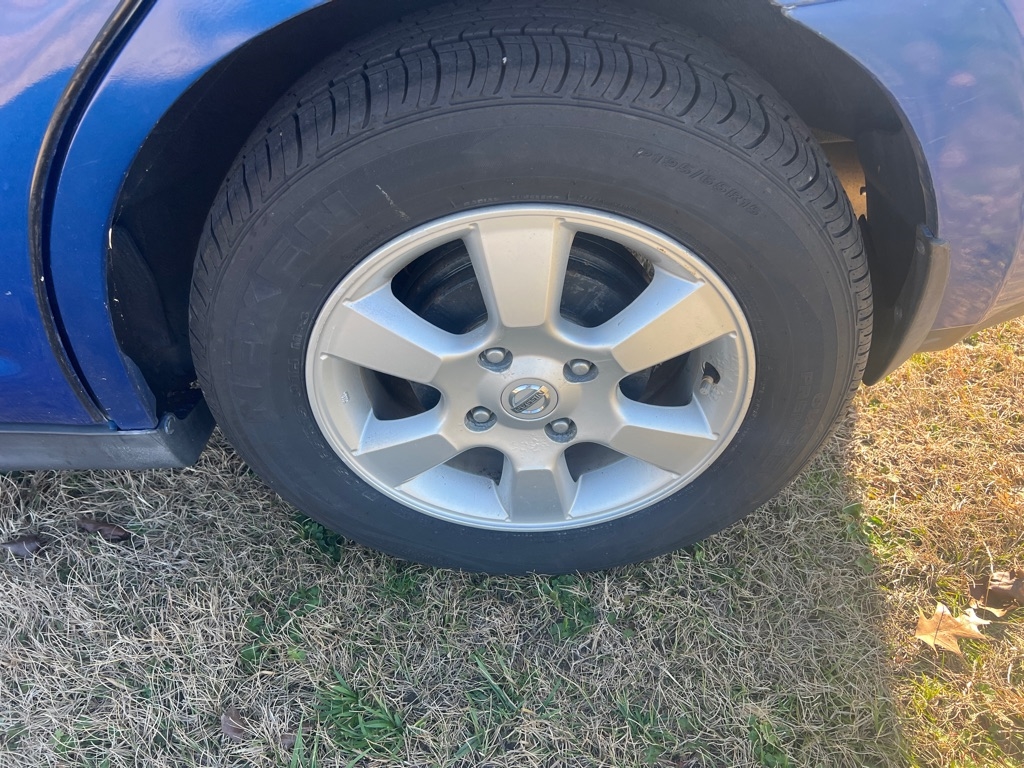 Nissan Versa 1.8 S 2008