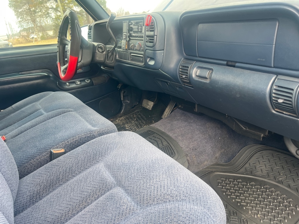 Chevrolet C/K 1500 Reg. Cab 8-ft. Bed 2WD 1998