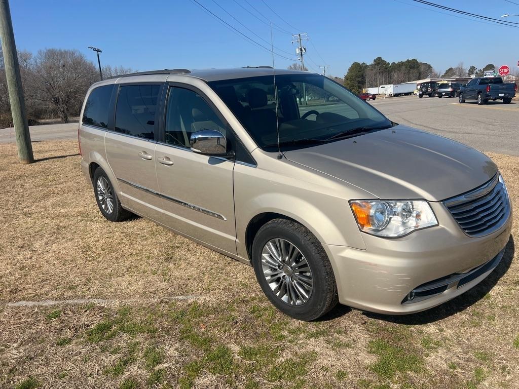Chrysler Town & Country Touring-L 2014