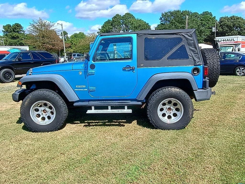 Jeep Wrangler Sport 4WD 2010