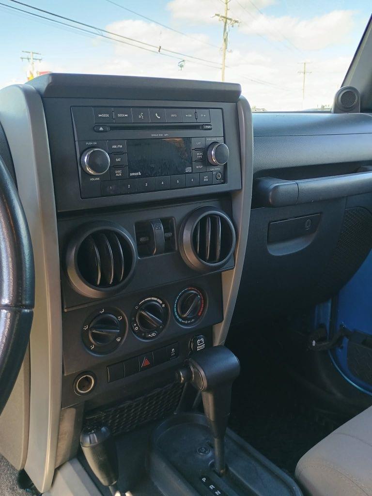 Jeep Wrangler Sport 4WD 2010