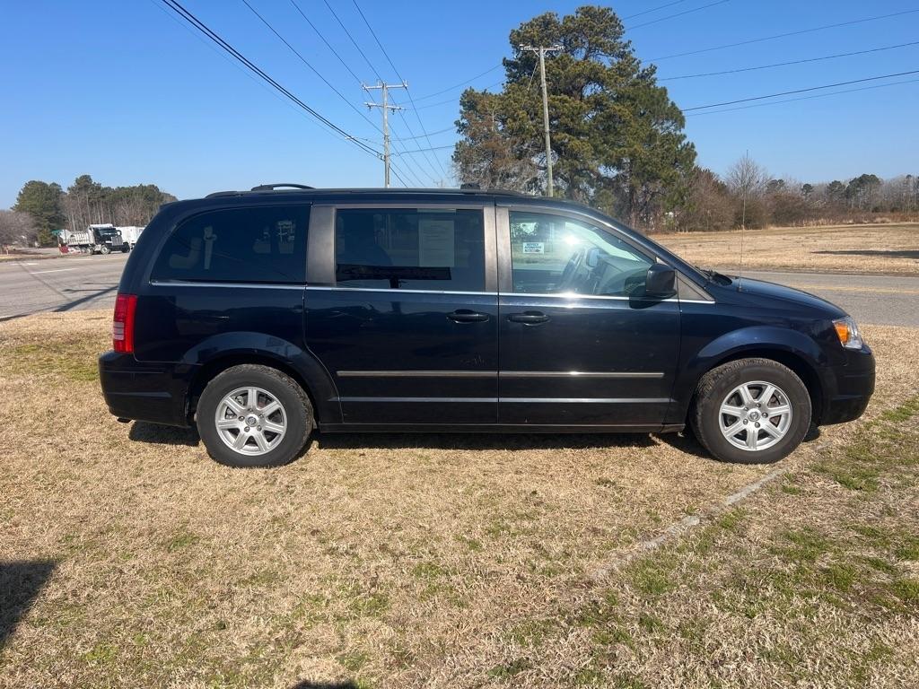 Chrysler Town & Country Touring 2010