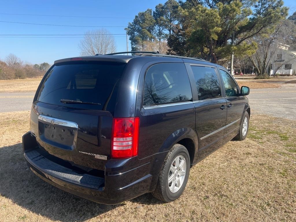 Chrysler Town & Country Touring 2010