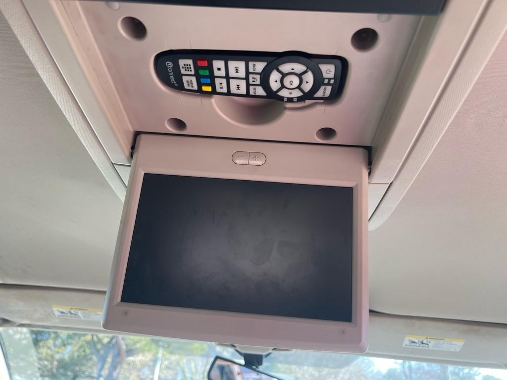 Chrysler Town & Country Touring-L 2013