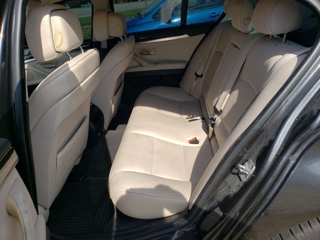 BMW 5-Series 535i 2013