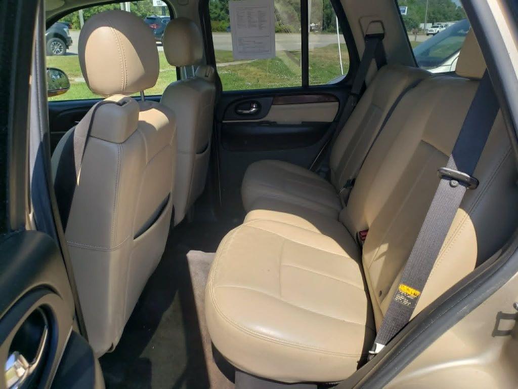 GMC Envoy SLE 4WD 2005