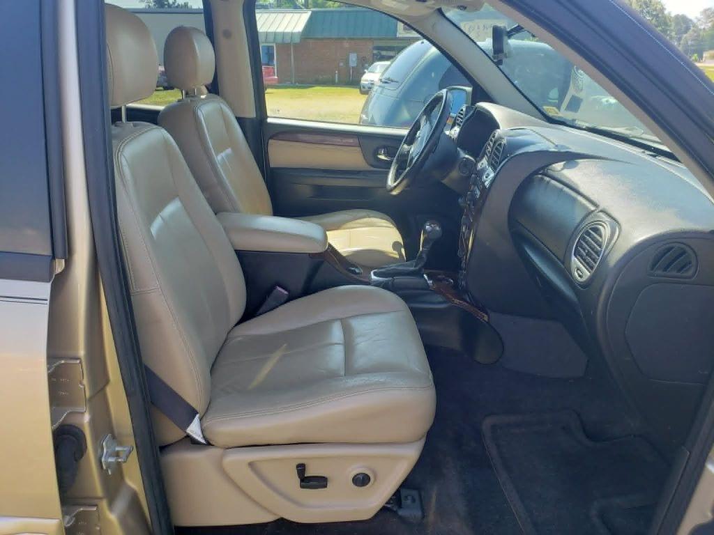GMC Envoy SLE 4WD 2005