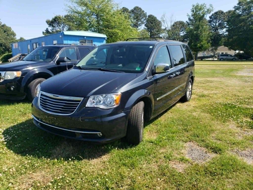 Chrysler Town & Country Touring-L 2014
