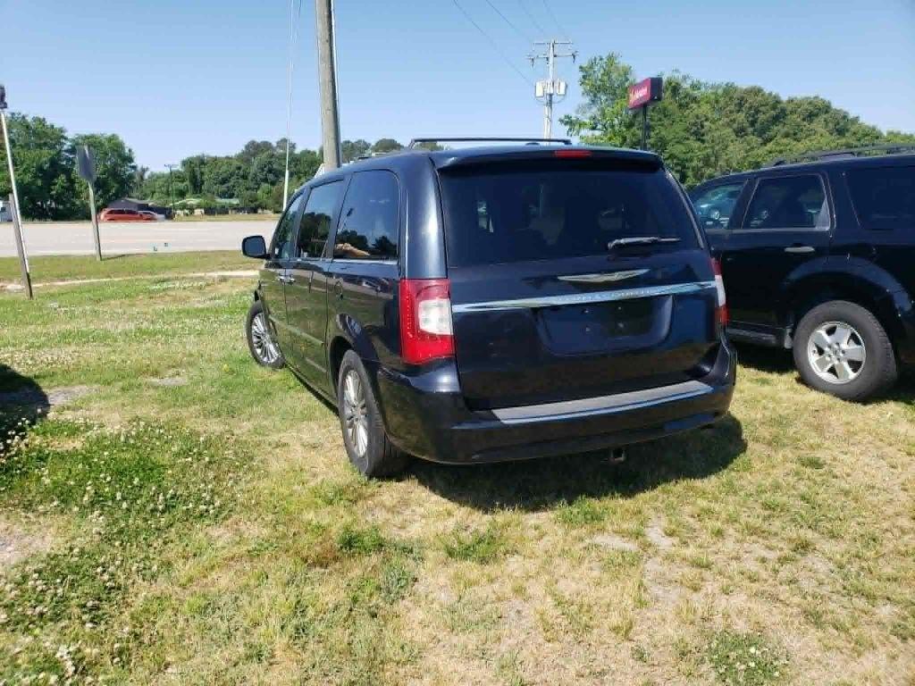 Chrysler Town & Country Touring-L 2014