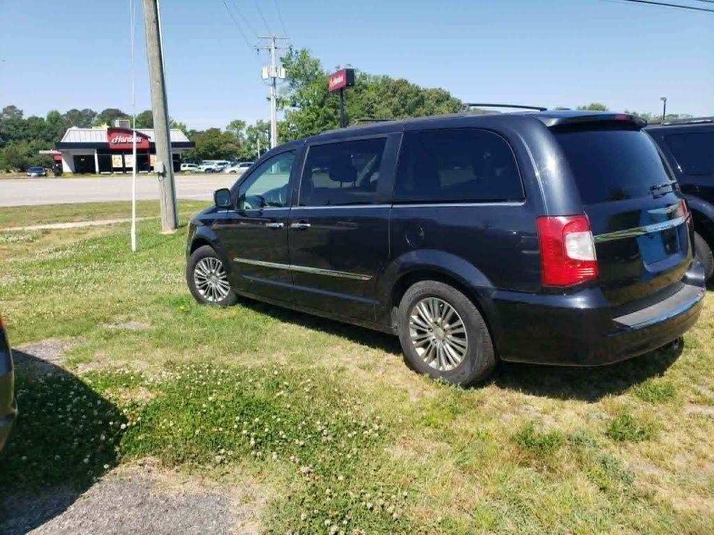 Chrysler Town & Country Touring-L 2014