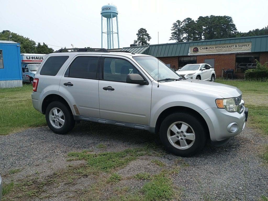 Ford Escape XLT FWD 2011