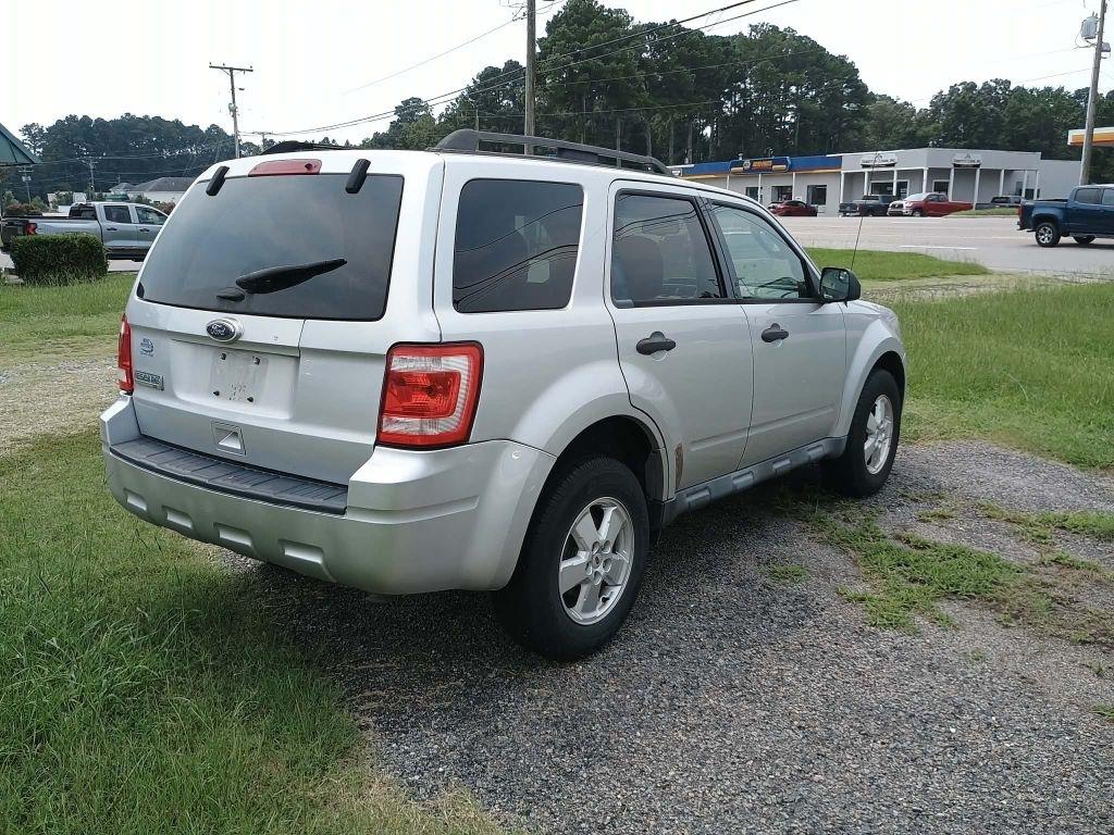 Ford Escape XLT FWD 2011