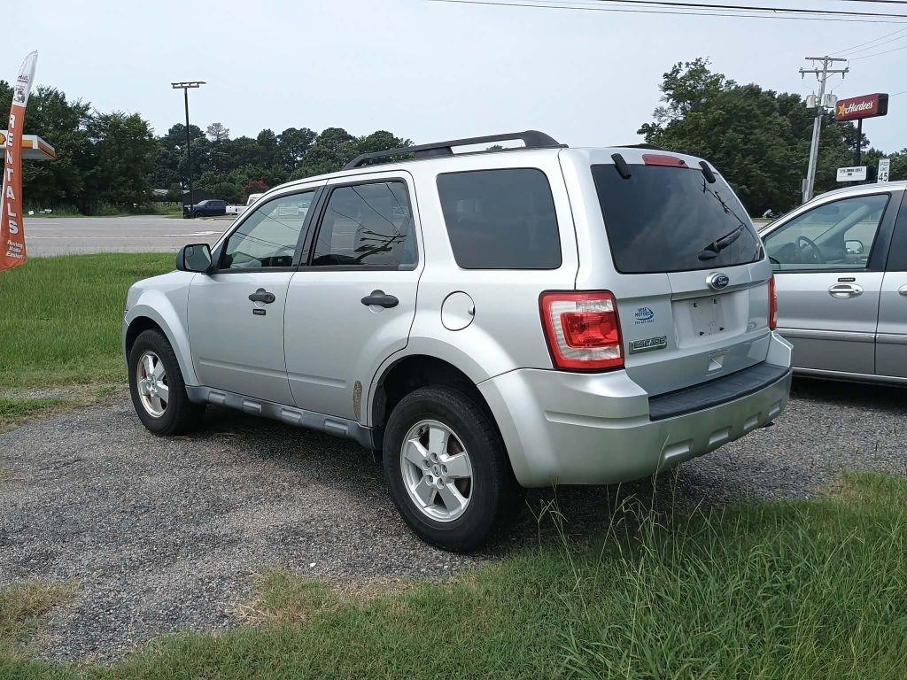 Ford Escape XLT FWD 2011